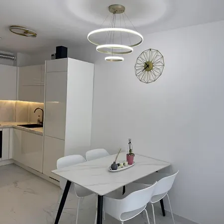 Y's Azure Horizon Appartement
